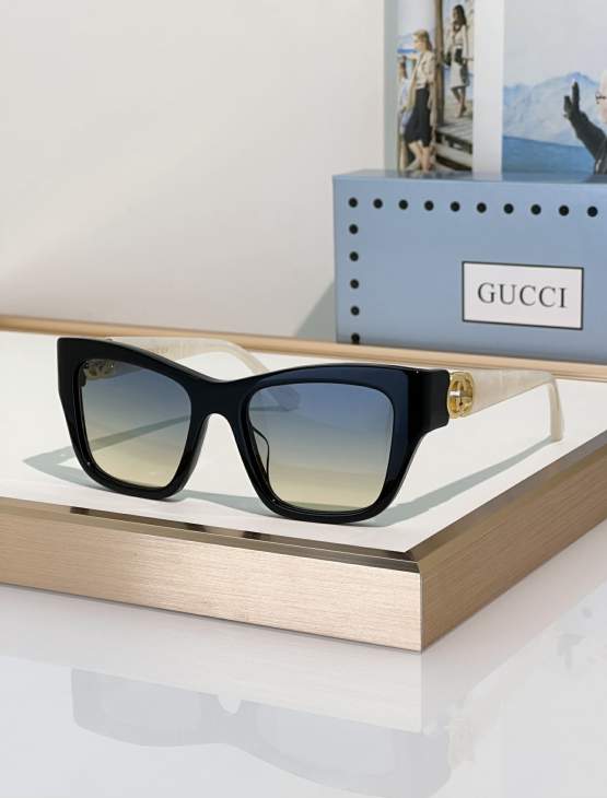 Picture of Gucci Sunglasses _SKUfw79279645fw